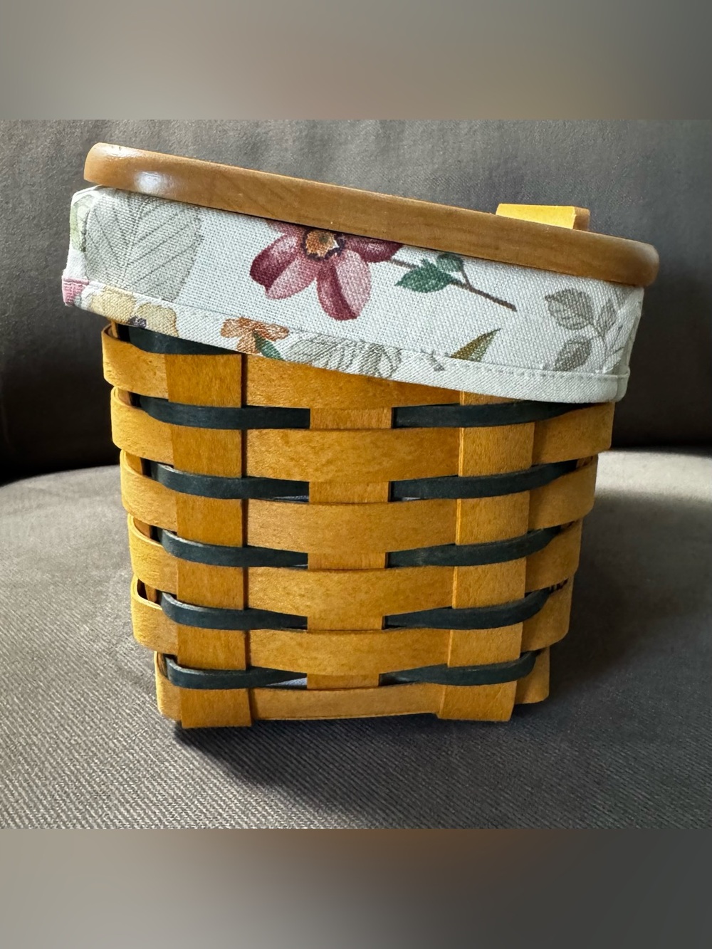 Longaberger 2001 Recipe Basket - Picture 4 of 9